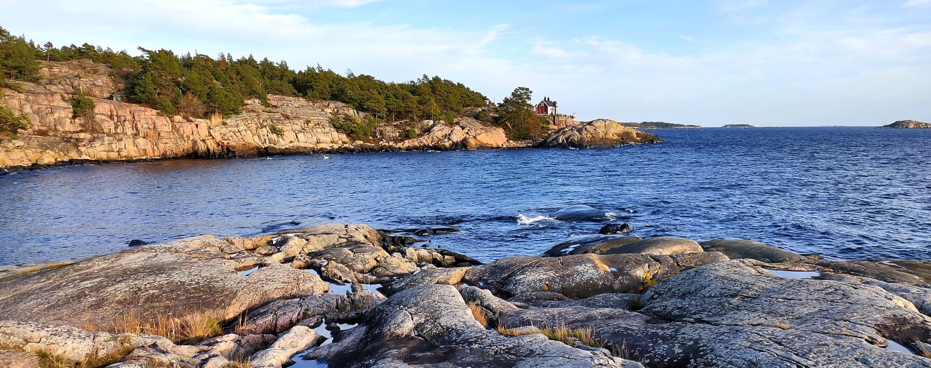 Femörehuvud lighthouse panorama